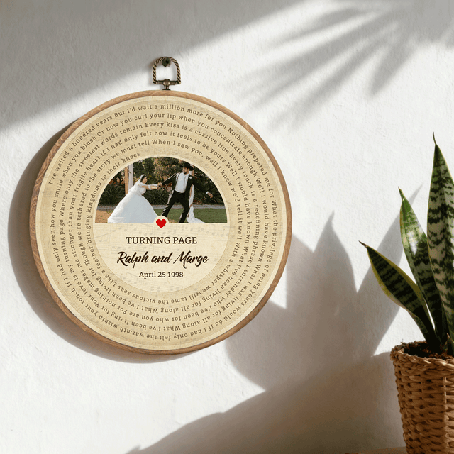 Personalized Song Lyrics Vinyl Record - Framed Round Wall Art - KAMI05
