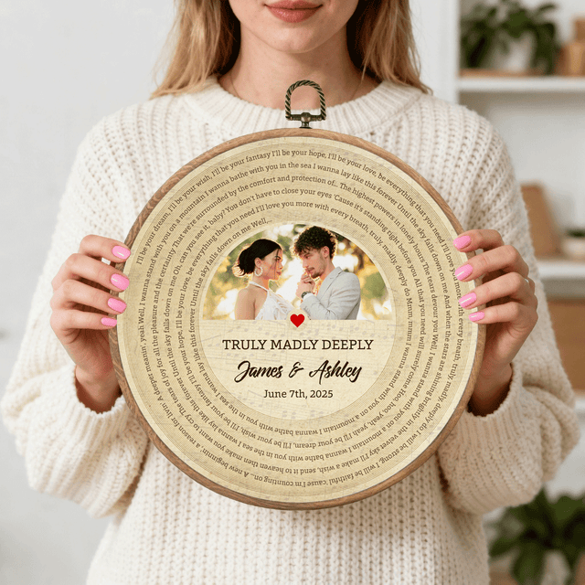 Personalized Song Lyrics Vinyl Record - Framed Round Wall Art - KAMI05