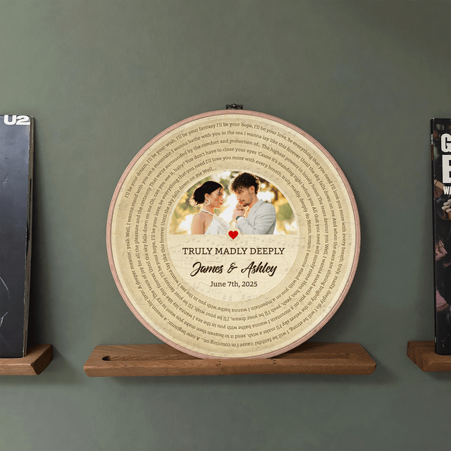 Personalized Song Lyrics Vinyl Record - Framed Round Wall Art - KAMI05