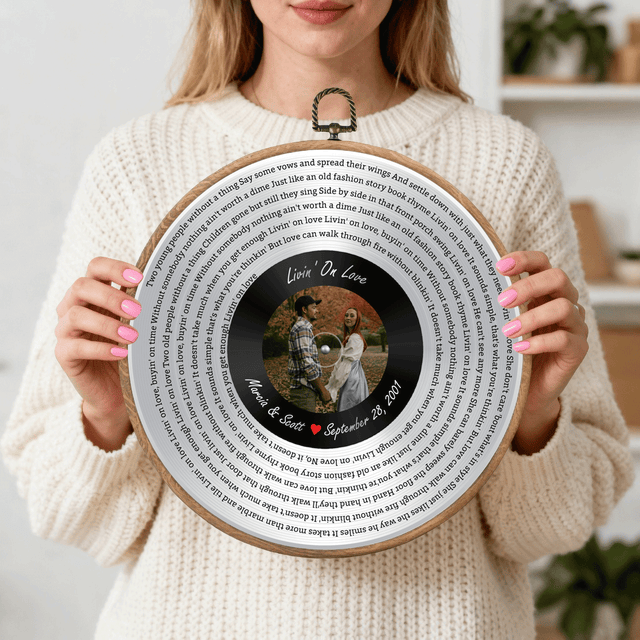 Personalized Song Lyrics Vinyl Record - Framed Round Wall Art - KAMI06