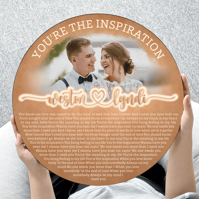 Custom Round Wooden Sign, Couple Portrait Watercolor