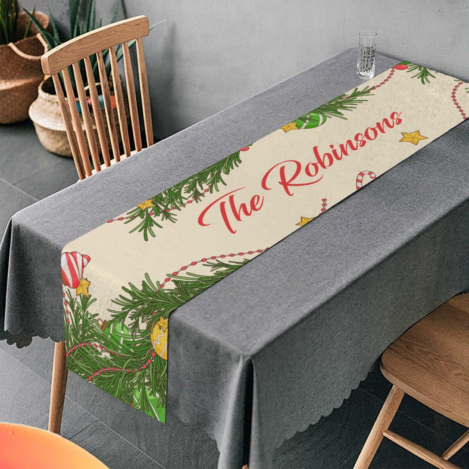 Personalized Table Runner, Custom Family Name, Xmas Tree