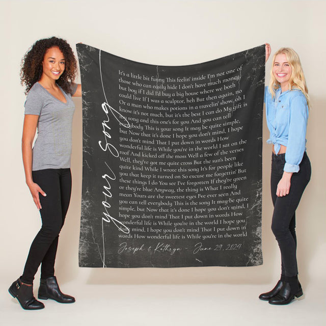 Personalized Song Lyrics Blanket – Cherish Your Special Tune