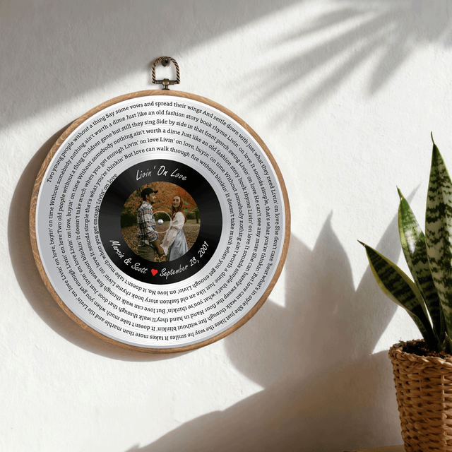 Personalized Song Lyrics Vinyl Record - Framed Round Wall Art - KAMI06