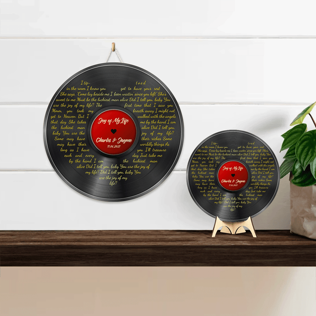 Custom Song Lyrics, Heart Shape, Vinyl Record, Customizable Song Name And Text Round Wood Sign